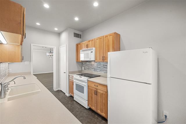 Building Photo - 4420 Harlanwood Dr