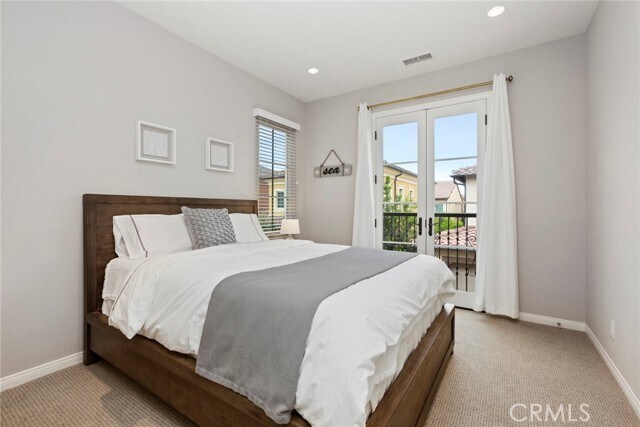 Building Photo - 102 Brindisi