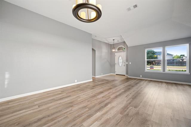 Building Photo - 508 Dartmouth Ln