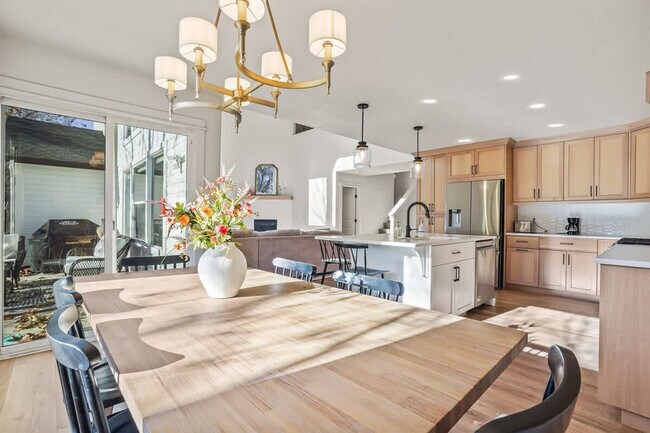 Building Photo - 2673 W Tango Creek Dr