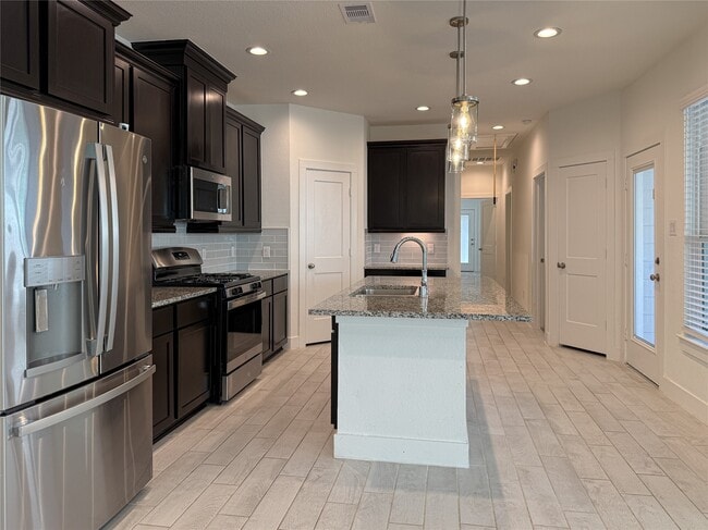 Building Photo - 10030 Crescendo Wy