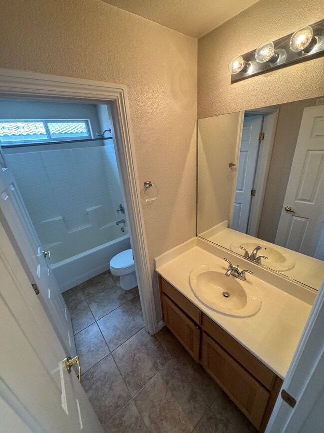 Building Photo - Sky Canyon Area Home w/ 3 Beds PLUS Loft & Solar