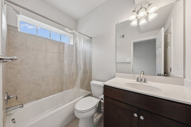 Building Photo - 7119 Rowlock Aly