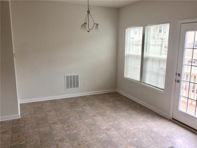 Building Photo - 1820 Rutgers Ln