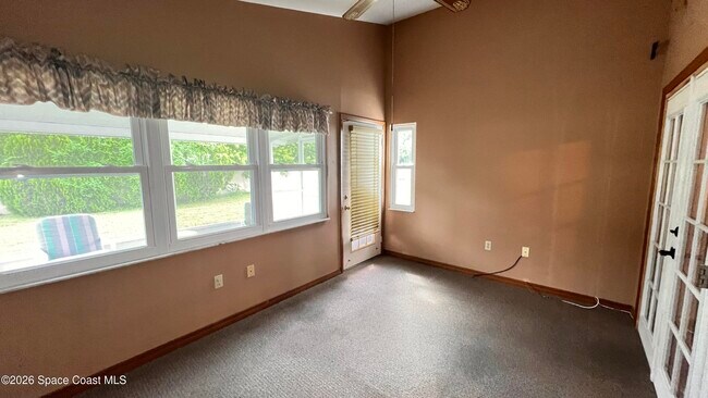 Building Photo - 1014 S Fork Cir