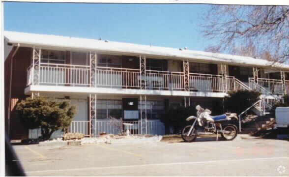 Building Photo - Bike Trail Apartments