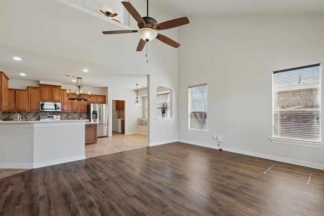 Building Photo - 400 Crossbill Ln