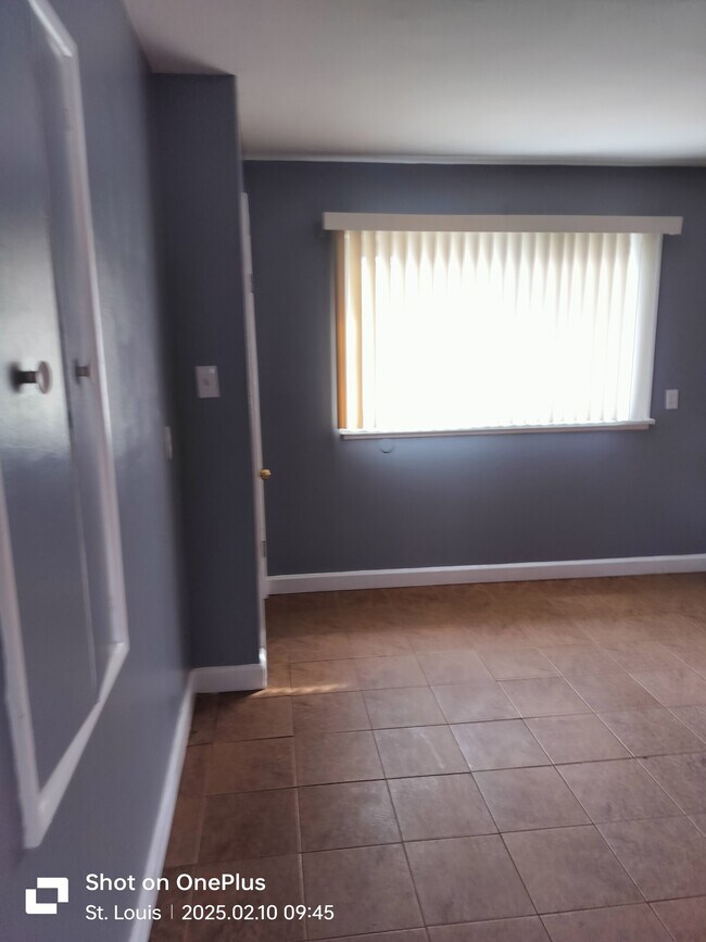 Building Photo - 9730 Millburn Dr