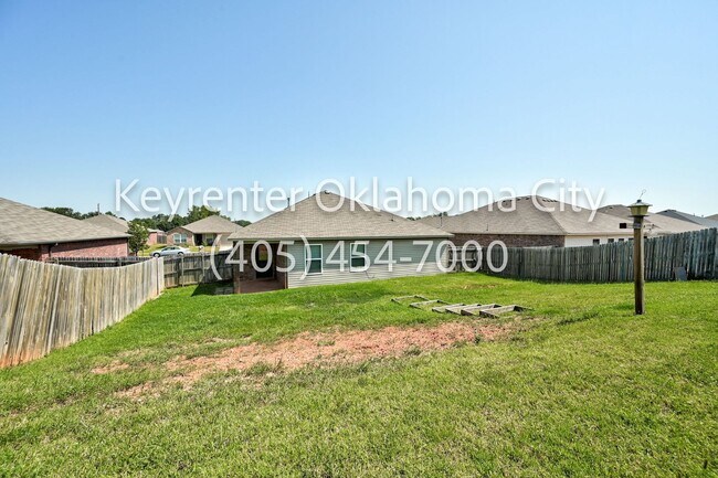 Building Photo - 3516 SE 94th St