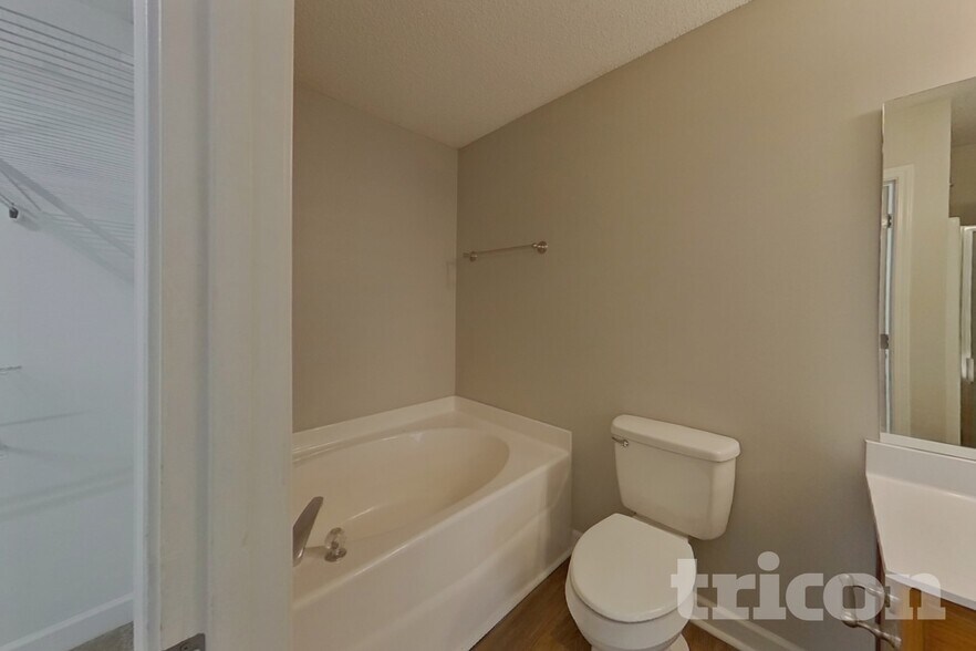 Building Photo - 10224 Apple Dove Ct