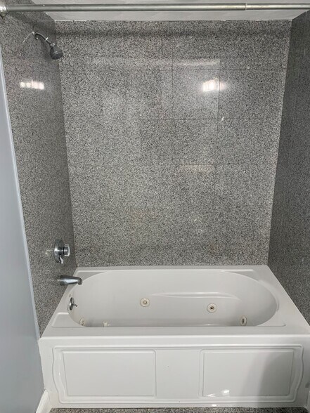 Building Photo - 3 Commercial St