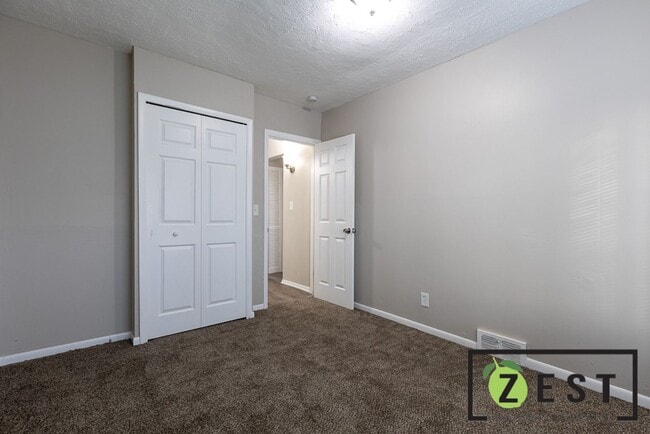 Building Photo - OPEN HOUSE- 4/2! 3PM-330PM! 2-BEDROOM 1-BATHROOM RANCH