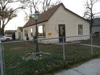 Building Photo - 324 S 26th St