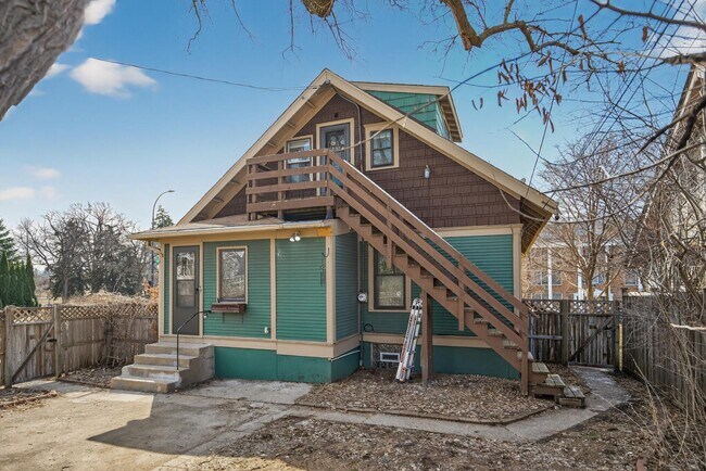 Building Photo - 3553 Dupont Ave S