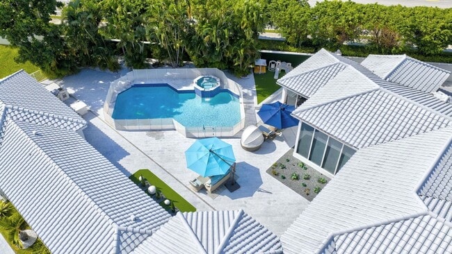 Building Photo - 2673 NW 64th Blvd