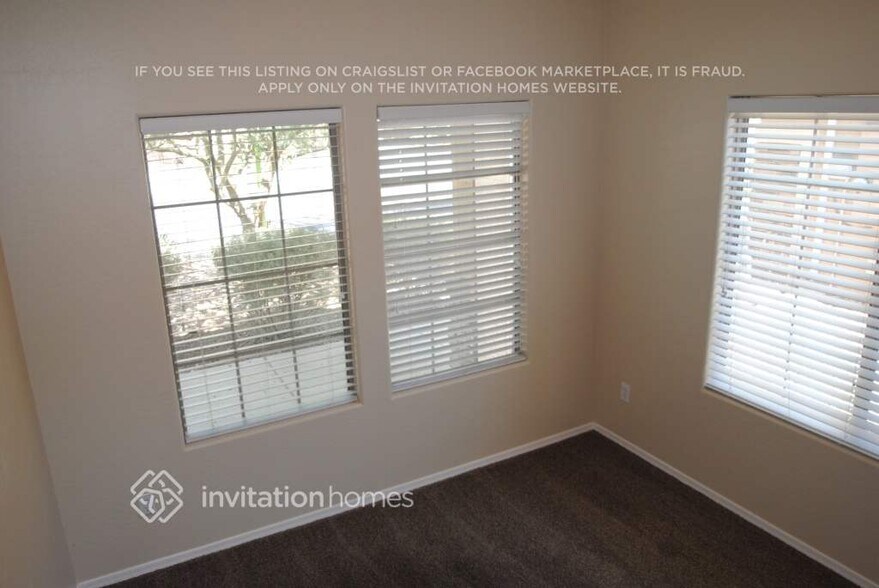 Building Photo - 10209 W Parkway Dr