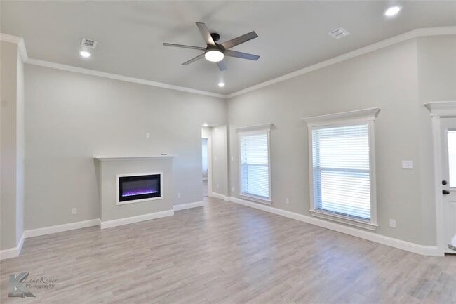 Building Photo - 7523 Security Ln