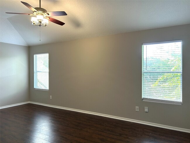 Building Photo - 18562 Carousel Creek Ct