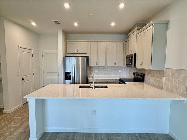 Building Photo - 9976 Red Canoe Aly