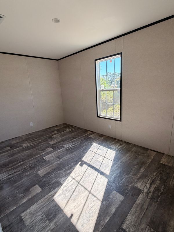 Building Photo - 5928 SE 95th Trail