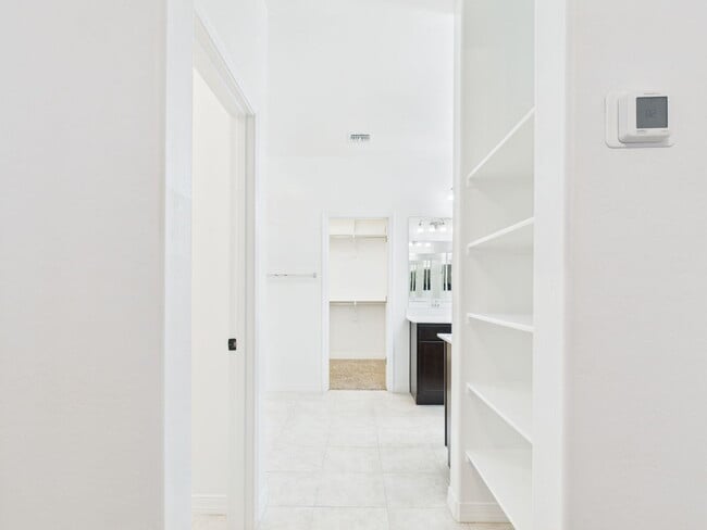 Building Photo - Resort Style Living in Estrella Mountain Ranch