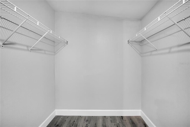 Building Photo - 10526 Bay Hills Cir