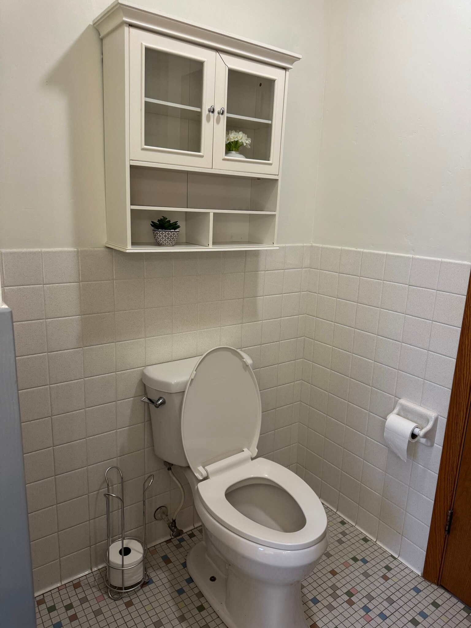 Building Photo - 610 Linden St W