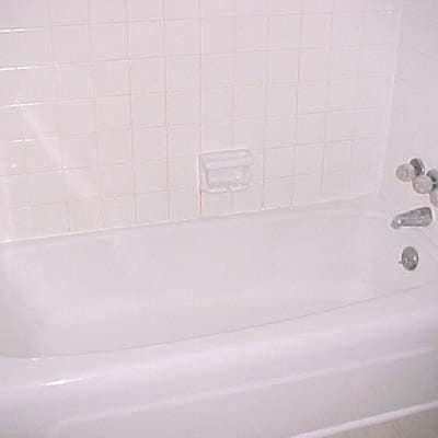 Tub - 415 Oak Dr