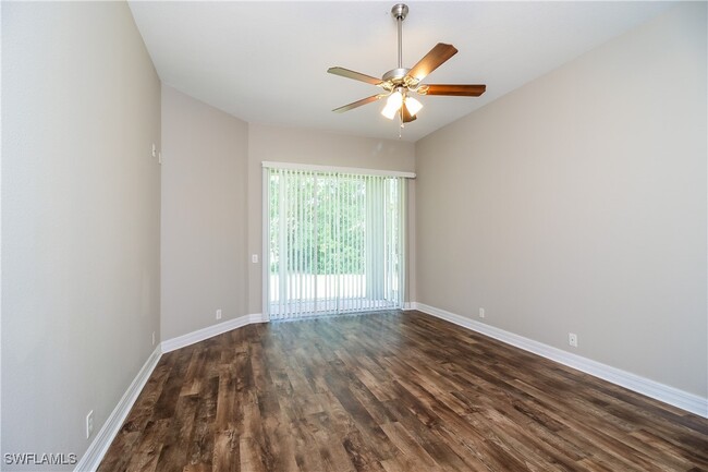 Building Photo - 870 Ohio Ct