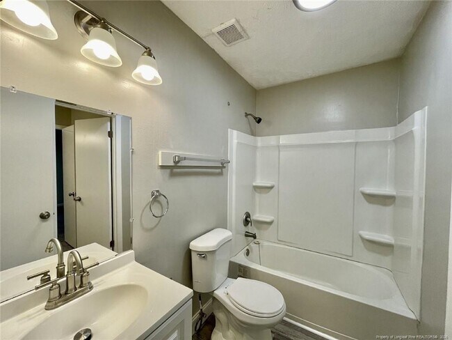 Building Photo - 6405 Lorell Ct