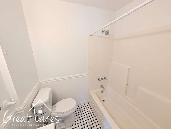 Building Photo - Stunning 2 Bedroom 2 Bathroom now availabl...