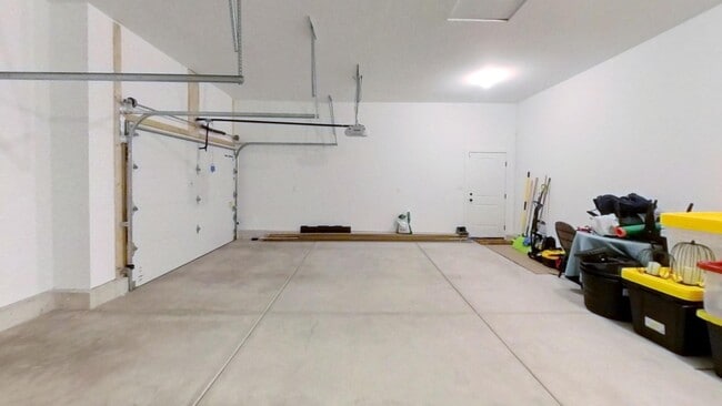 Building Photo - 4220 166th Ln