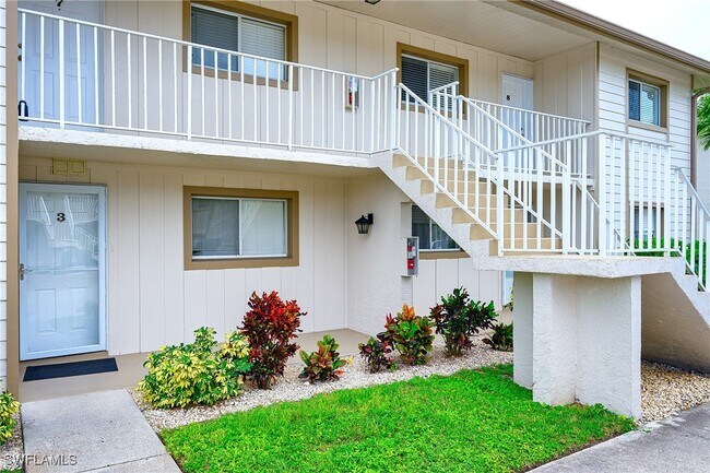 Building Photo - 2370 Naples Trace Cir