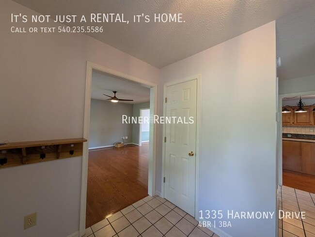 Building Photo - 1335 Harmony Dr