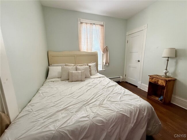 Building Photo - 213 N Seward Ave