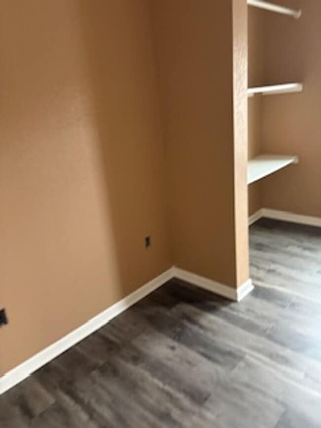 Building Photo - 303 Franklin St