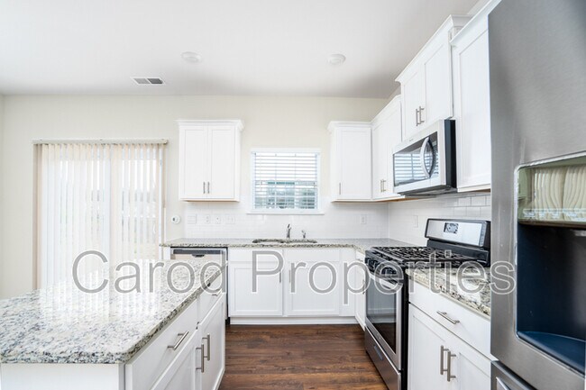 Building Photo - 5015 Concho Rd