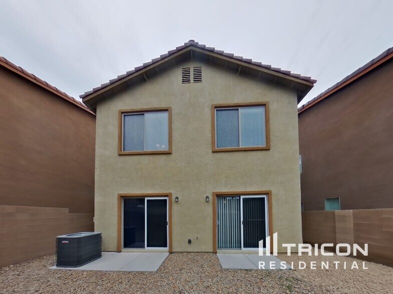 Building Photo - 10753 Tuckermans Ave