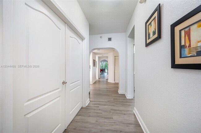 Building Photo - 10700 NW 66th St