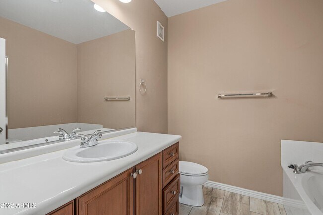 Building Photo - 20660 N 40th St