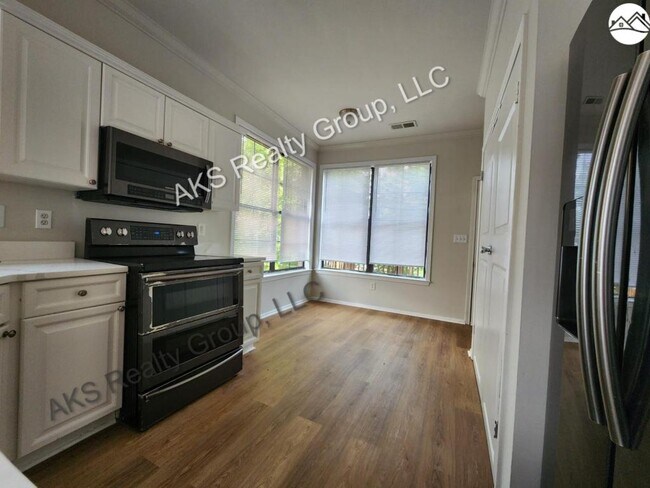 Building Photo - 2269 Ridgemont Dr
