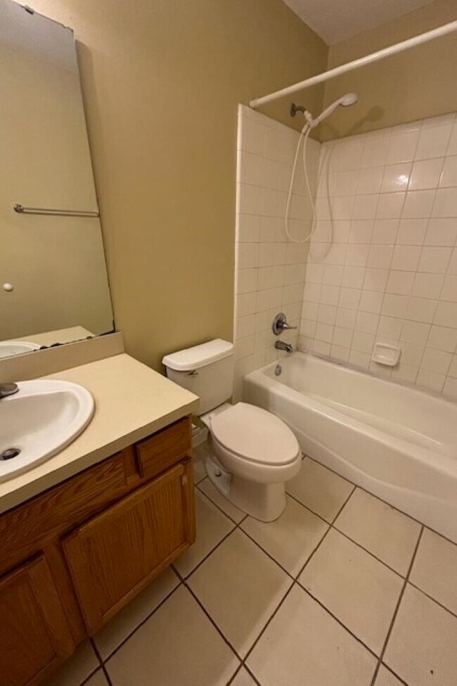 Building Photo - 4909 Park View Ct