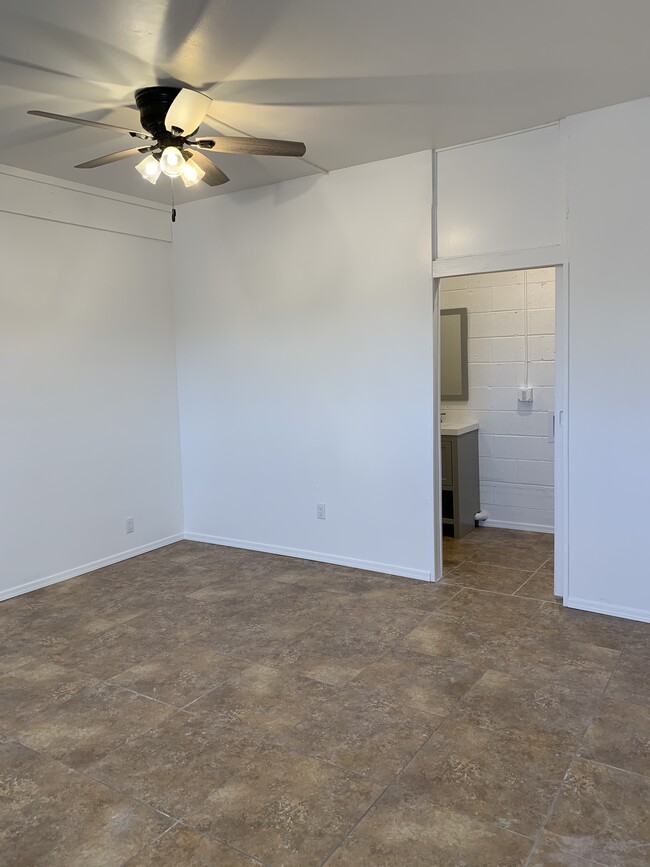 Building Photo - 3576 Stanford Dr