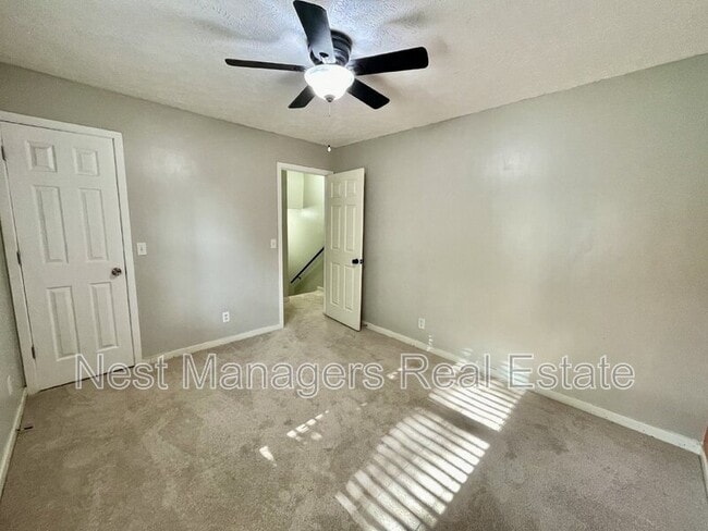 Building Photo - 418 Watergap Dr