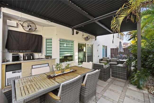 Building Photo - 11243 NW 58th Terrace