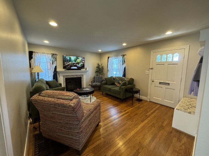 Building Photo - 3911 Alton Rd