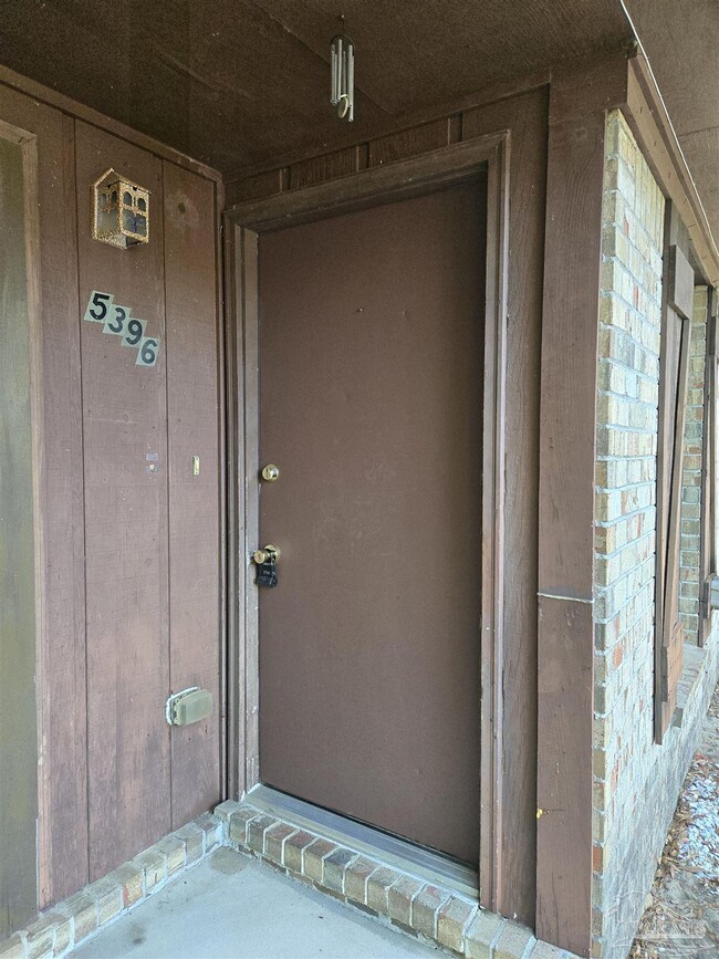 Building Photo - 5396 Camille Gardens Cir