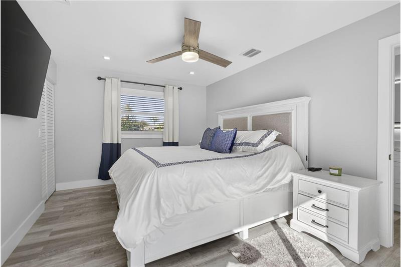 Building Photo - 2388 S Wallen Dr