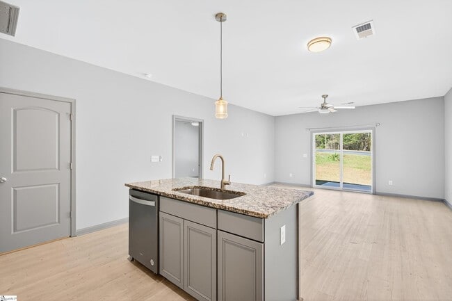 Building Photo - 406 Fairfield St