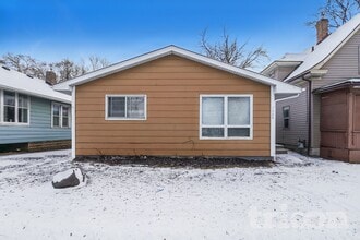 Building Photo - 1000 Concordia Ave